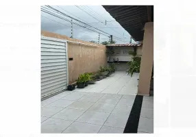 Foto 1 de Casa com 3 Quartos à venda, 180m² em Emaús, Parnamirim