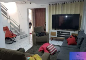 Foto 1 de Sobrado com 4 Quartos à venda, 180m² em Conjunto Ceara I, Fortaleza