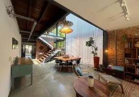 Foto 1 de Casa de Condomínio com 3 Quartos à venda, 362m² em Anil, Rio de Janeiro