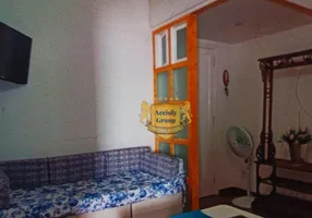 Foto 1 de Apartamento com 4 Quartos para alugar, 100m² em Leme, Rio de Janeiro