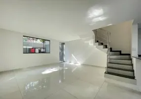 Foto 1 de Casa com 3 Quartos à venda, 122m² em Jardim Alvinopolis, Atibaia