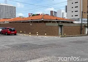 Foto 1 de Casa com 3 Quartos para alugar, 210m² em Dionísio Torres, Fortaleza
