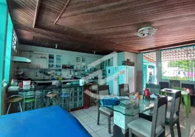 Foto 1 de Casa com 6 Quartos à venda, 416m² em Curió-utinga, Belém