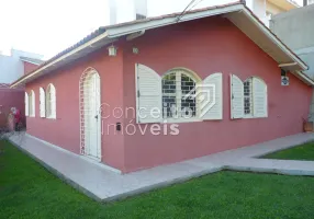 Foto 1 de Casa com 4 Quartos à venda, 190m² em Centro, Ponta Grossa