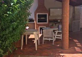 Foto 1 de Casa com 4 Quartos à venda, 172m² em Vila Santista, Atibaia