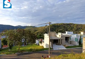 Foto 1 de Lote/Terreno à venda, 420m² em Grama, Juiz de Fora