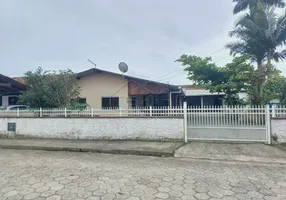 Foto 1 de Casa com 4 Quartos à venda, 120m² em Gravata, Navegantes