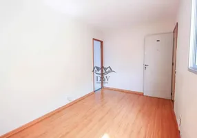 Foto 1 de Apartamento com 2 Quartos à venda, 48m² em Vila Amália, São Paulo