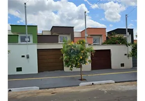 Foto 1 de Casa com 3 Quartos à venda, 89m² em Setor Recanto das Minas Gerais, Goiânia