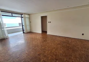 Foto 1 de Apartamento com 5 Quartos à venda, 159m² em Jardim Armacao, Salvador