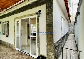 Foto 1 de Casa com 3 Quartos à venda, 250m² em Tomás Coelho, Rio de Janeiro