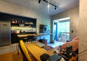 Foto 1 de Apartamento com 1 Quarto à venda, 48m² em Vila Ipiranga, Porto Alegre