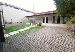 Foto 1 de Casa de Condomínio com 3 Quartos à venda, 625m² em Adrianópolis, Manaus