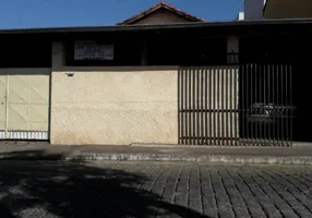 Foto 1 de Casa com 3 Quartos à venda, 300m² em Vila Crispim, Cruzeiro