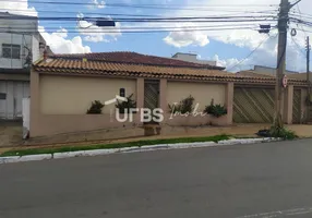 Foto 1 de Casa com 3 Quartos à venda, 341m² em Setor Sudoeste, Goiânia