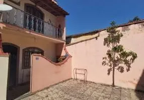 Foto 1 de Casa com 2 Quartos à venda, 70m² em Nossa Senhora de Fátima, Nilópolis