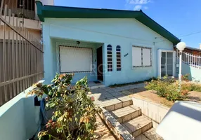 Foto 1 de Casa com 3 Quartos à venda, 150m² em Jardim Itú Sabará, Porto Alegre