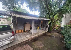 Foto 1 de Casa com 2 Quartos à venda, 410m² em Santa Terezinha, Mesquita