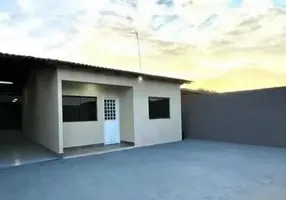 Foto 1 de Casa com 3 Quartos à venda, 45m² em Centro, Simões Filho