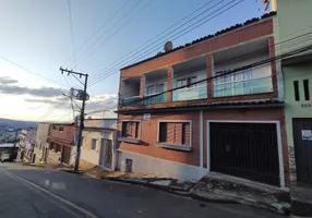 Foto 1 de Casa com 5 Quartos à venda, 200m² em Rosário, Conselheiro Lafaiete