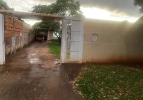 Foto 1 de Casa com 2 Quartos à venda, 82m² em Vila Marcos Roberto, Campo Grande