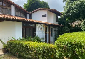 Foto 1 de Casa com 4 Quartos à venda, 360m² em Piatã, Salvador