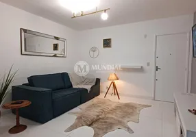 Foto 1 de Apartamento com 2 Quartos para alugar, 120m² em Centro, Balneário Camboriú