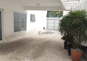 Foto 1 de Casa com 3 Quartos para alugar, 280m² em Sumaré, São Paulo