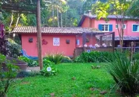Foto 1 de Casa de Condomínio com 3 Quartos à venda, 300m² em Jardim Petropolis, Itapecerica da Serra