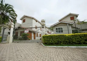 Foto 1 de Casa de Condomínio com 2 Quartos à venda, 90m² em Teresópolis, Porto Alegre