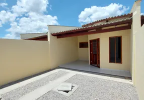 Foto 1 de Casa com 2 Quartos à venda, 90m² em Barrocão, Itaitinga