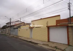 Foto 1 de Ponto Comercial com 4 Quartos à venda, 200m² em Centro, Teresina