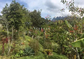 Foto 1 de Lote/Terreno à venda, 676m² em Caxanga, Teresópolis