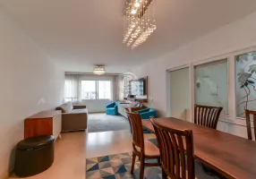 Foto 1 de Apartamento com 3 Quartos à venda, 110m² em Champagnat, Curitiba