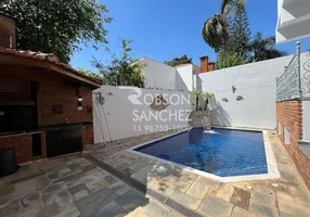 Foto 1 de Casa com 4 Quartos para alugar, 310m² em Alto Da Boa Vista, São Paulo