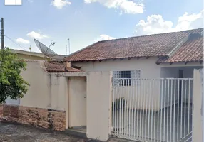 Foto 1 de Casa com 2 Quartos à venda, 105m² em Vila Brasil, Londrina