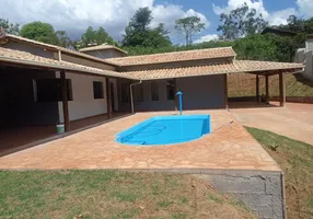 Foto 1 de Fazenda/Sítio com 3 Quartos à venda, 1000m² em Centro, Itatiaiuçu