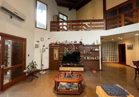 Foto 1 de Casa com 5 Quartos à venda, 330m² em Jurerê, Florianópolis