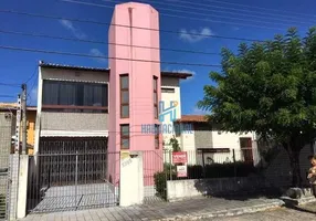 Foto 1 de Casa com 3 Quartos à venda, 200m² em Candelária, Natal