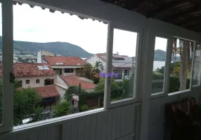 Foto 1 de Casa com 4 Quartos à venda, 230m² em São Francisco, Niterói