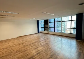 Foto 1 de Sala Comercial com 3 Quartos para alugar, 110m² em Centro, São Paulo