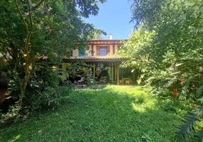 Foto 1 de Casa de Condomínio com 4 Quartos à venda, 400m² em Granja Viana, Carapicuíba