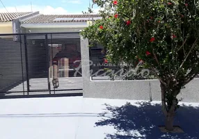 Foto 1 de Casa com 3 Quartos à venda, 136m² em Jardim Petropolis, Arapongas