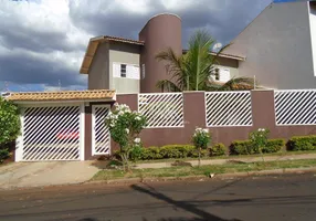Foto 1 de Sobrado com 3 Quartos à venda, 207m² em Jardim Califórnia, Ribeirão Preto