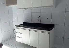 Foto 1 de Apartamento com 3 Quartos para alugar, 116m² em Candelária, Natal