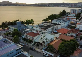 Foto 1 de Casa com 4 Quartos à venda, 234m² em Bom Abrigo, Florianópolis