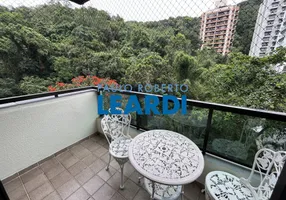 Foto 1 de Apartamento com 3 Quartos à venda, 130m² em Barra Funda, Guarujá