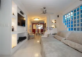 Foto 1 de Casa com 3 Quartos à venda, 179m² em Vila Brasílio Machado, São Paulo