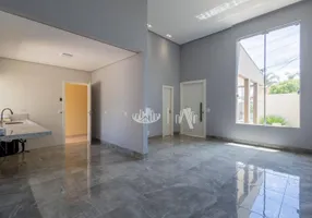 Foto 1 de Casa com 3 Quartos à venda, 143m² em Universitário, Londrina