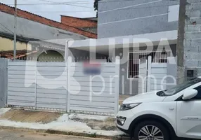 Foto 1 de Casa com 2 Quartos à venda, 125m² em Vila Zat, São Paulo